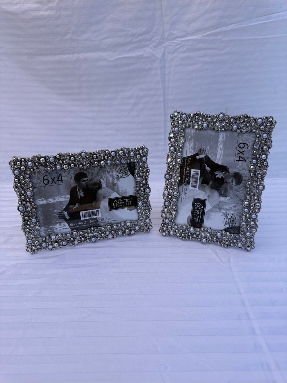 Lot of 2 Silver Beaded Pearl 6x4 Photo Frames - Decorative Accent